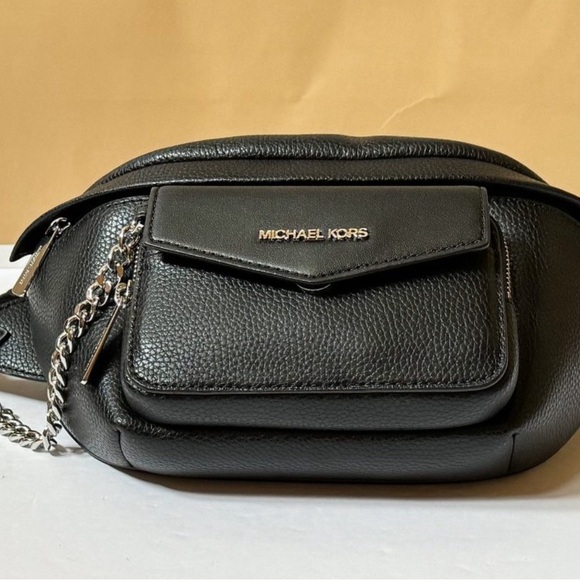 NEW‼️Maisie Large Pebbled Leather 2-in-1 Sling Pack - Picture 2 of 5